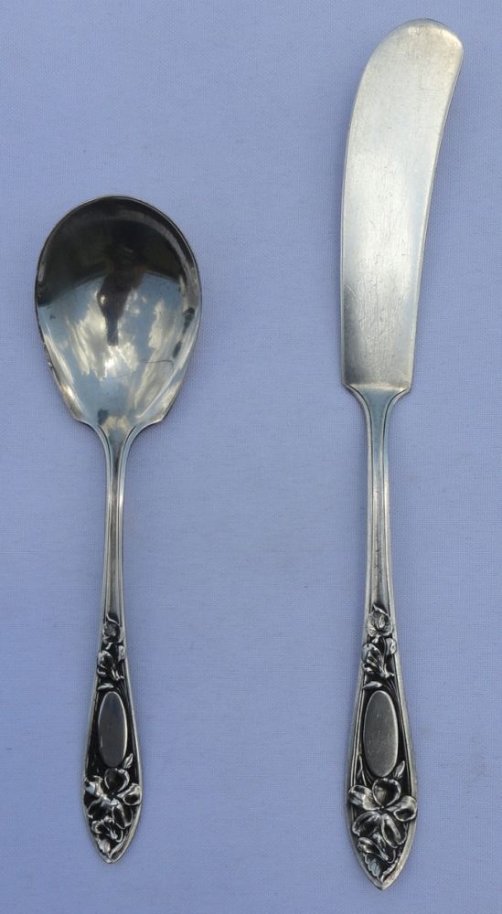 La Viola 1912 Sterling Flatware Master Butter Knife and Sugar Spoon